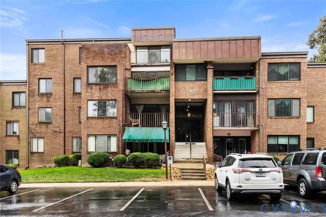 $198,000 | 1501 Largo Road, Unit 201, Henrico, VA 23238