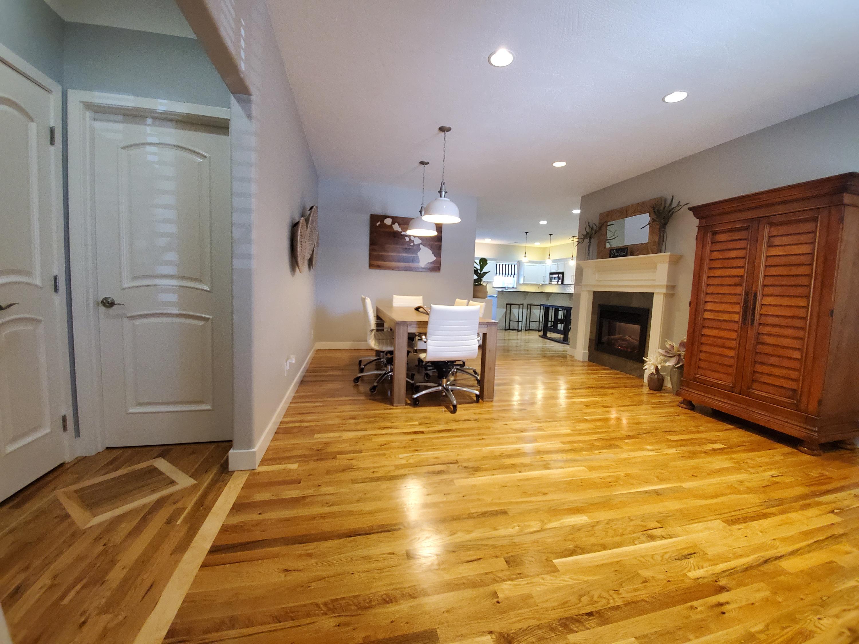 863 South Haskell Street Central Point, OR 97502 - Photo 13 of 38 Dining Room