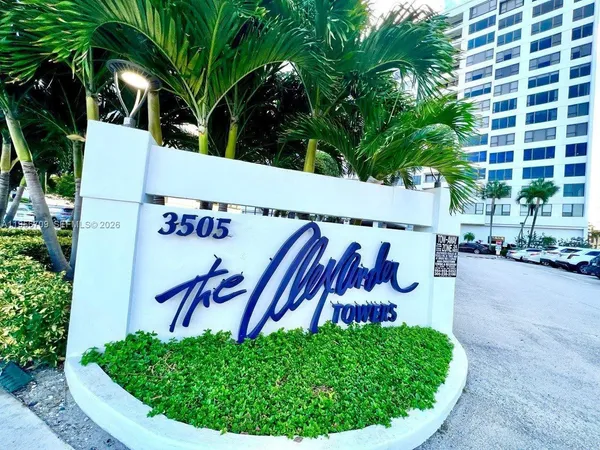 $2,799 | 3505 South Ocean Drive, Unit 619, Hollywood, FL 33019
