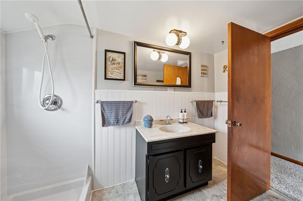 5454 Gibson Road Gibsonia, PA 15044 - Photo 14 of 31 Gallery Image 14
