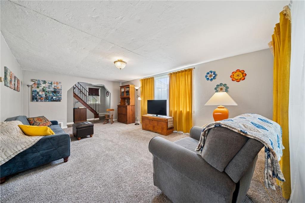 5454 Gibson Road Gibsonia, PA 15044 - Photo 10 of 31 Gallery Image 10