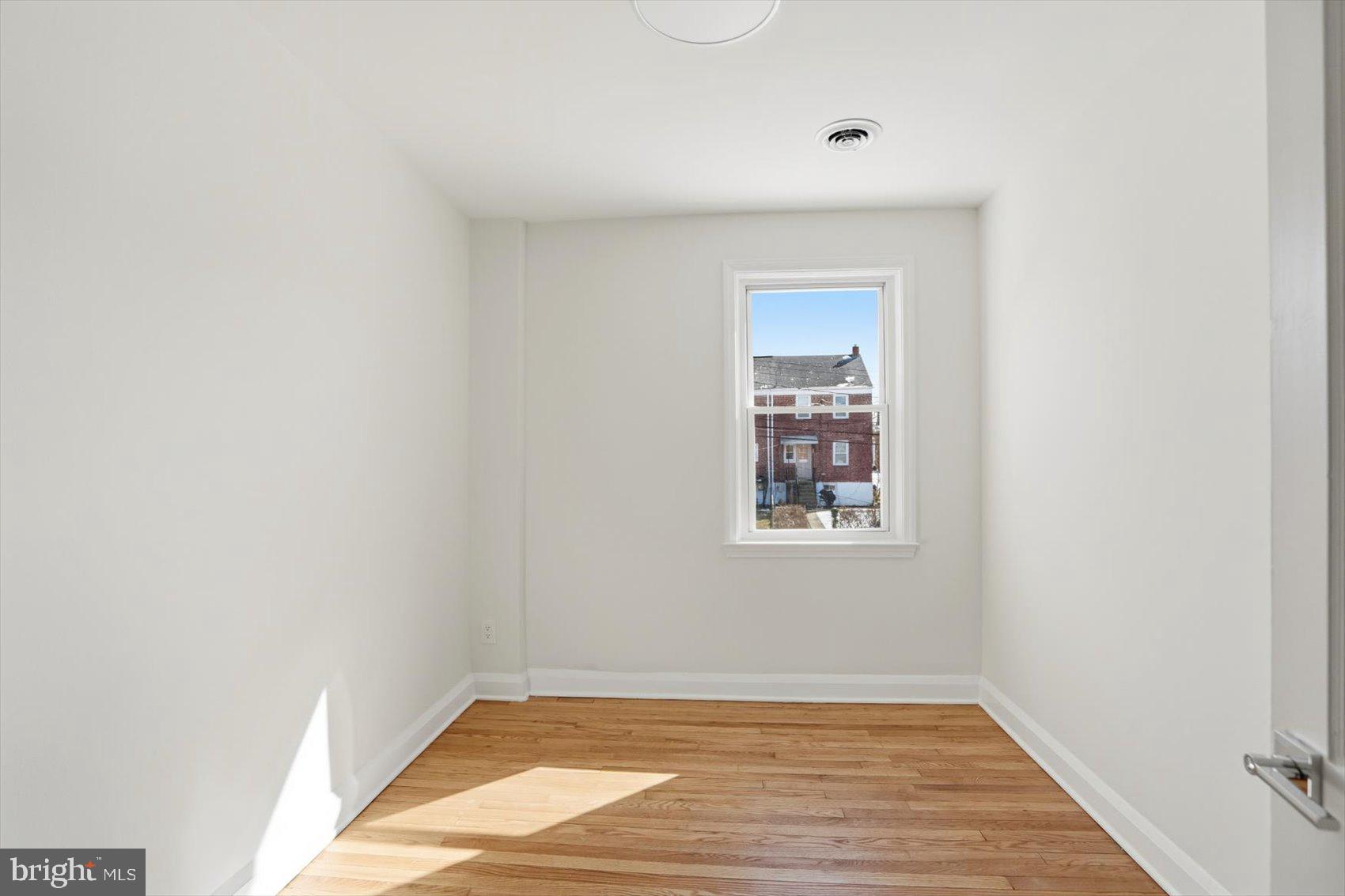 5819 Leith Walk Baltimore, MD 21239 - Photo 28 of 40