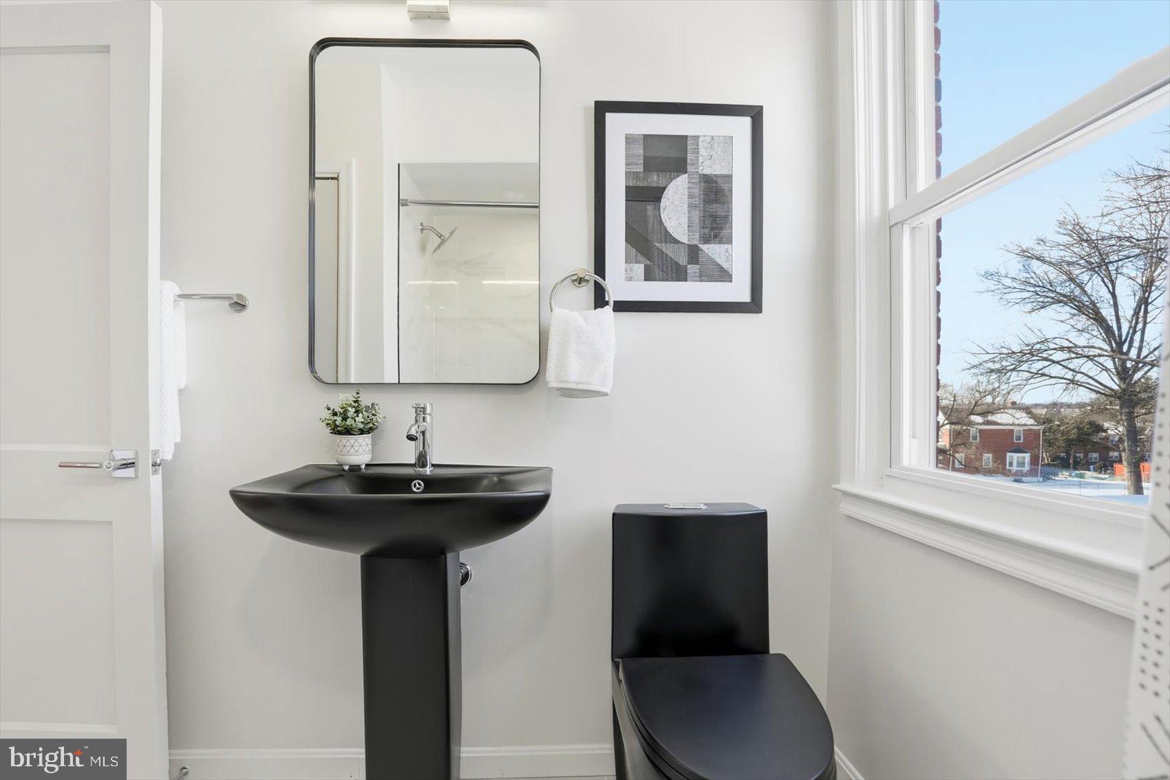 5819 Leith Walk Baltimore, MD 21239 - Photo 31 of 40