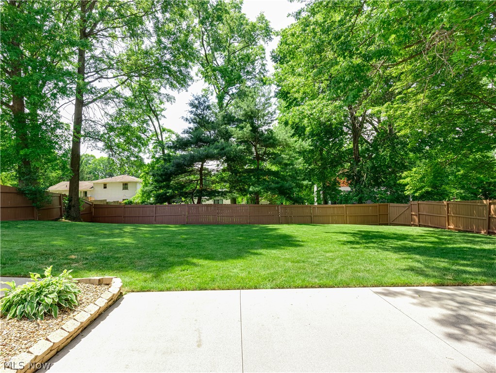 408 Abbyshire Road Akron, OH 44319 - Photo 32 of 33