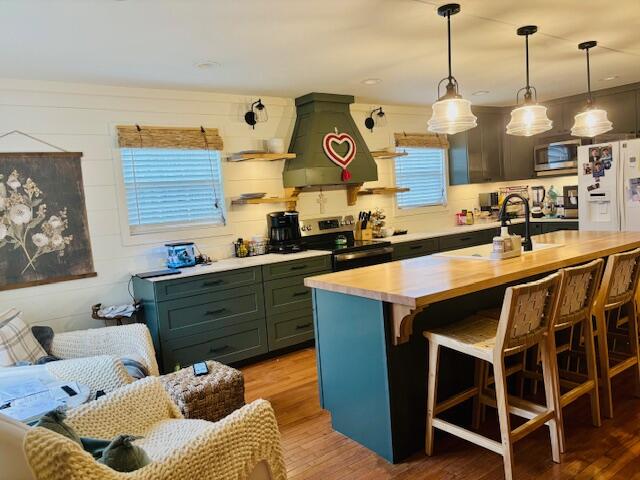320 Miller Road Signal Mountain, TN 37377 - Photo 6 of 7 06-Kitchen