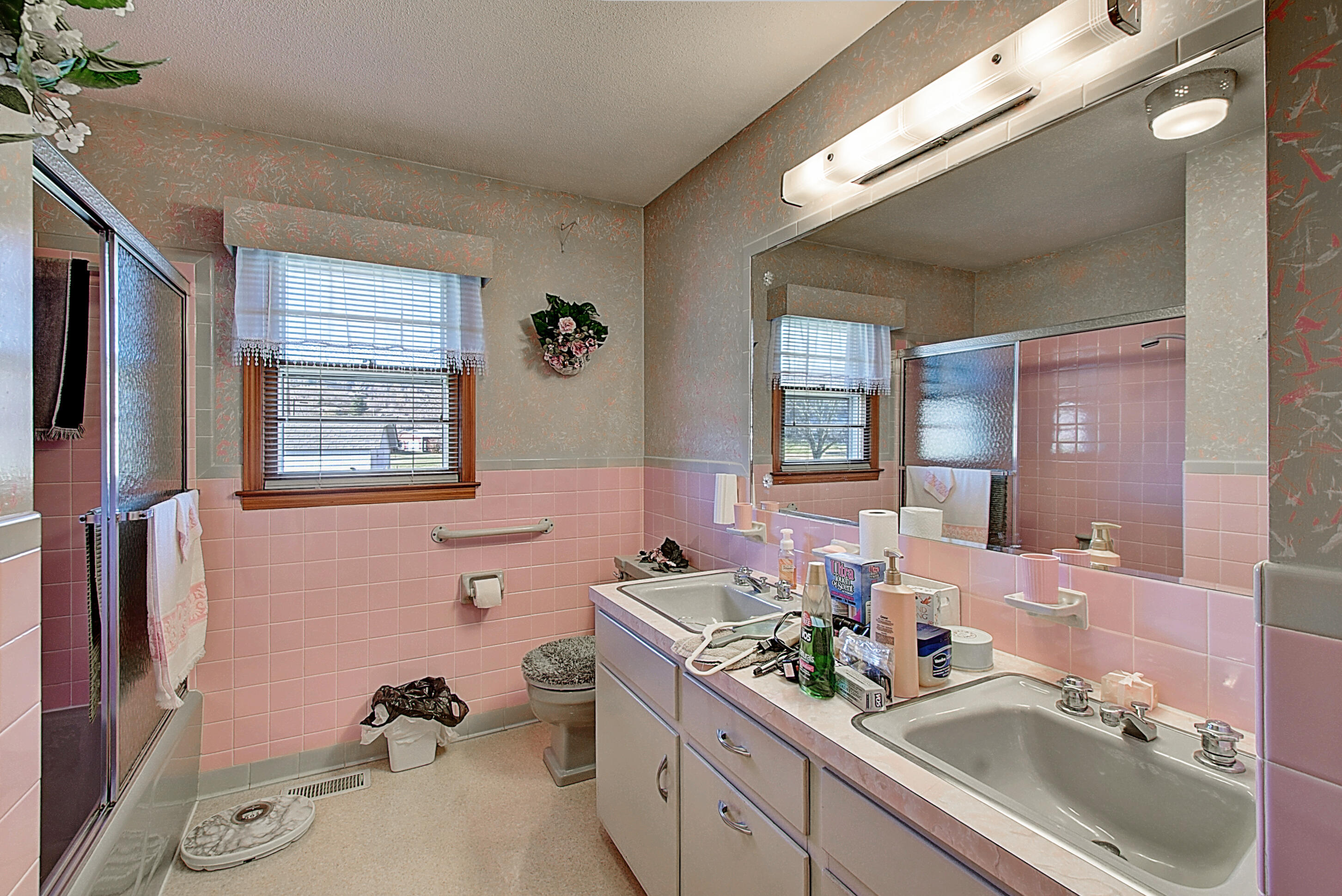 2502 State Line Road Elizabethton, TN 37643 - Photo 29 of 30 DSC_0235And8more