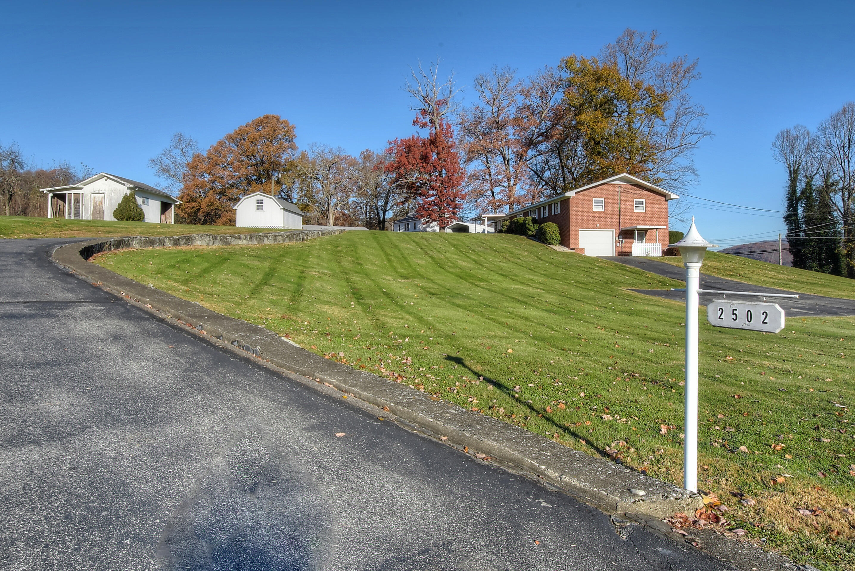 2502 State Line Road Elizabethton, TN 37643 - Photo 10 of 30 DSC_0067_68_69_70_71_72