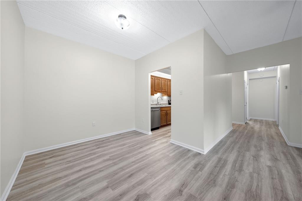 5600 Munhall Road, Unit 201 Pittsburgh, PA 15217 - Photo 19 of 49