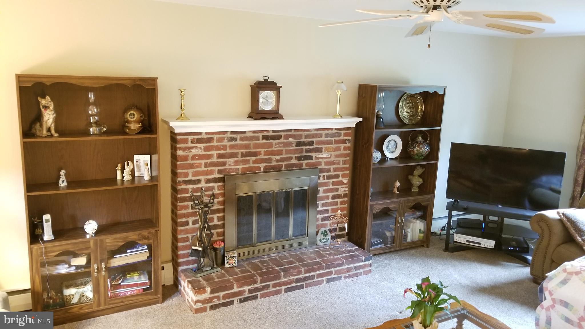 54 Bright Road Hatboro, PA 19040 - Photo 3 of 43
