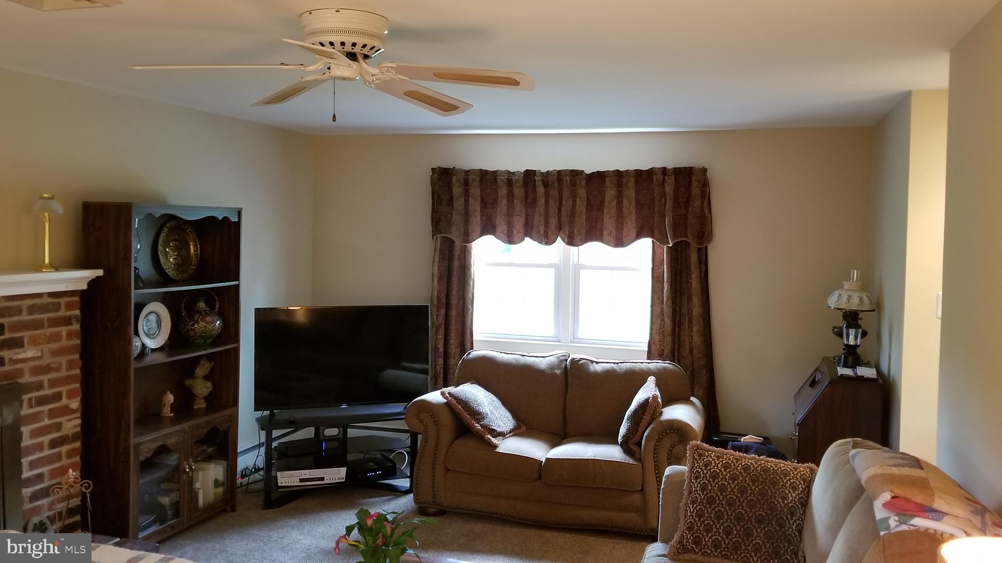 54 Bright Road Hatboro, PA 19040 - Photo 4 of 43