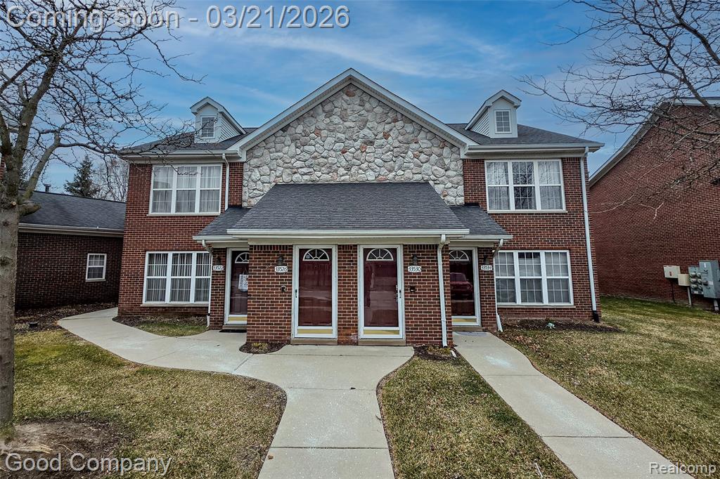 33530 Utica Road Fraser, MI 48026 - Photo 1 of 16