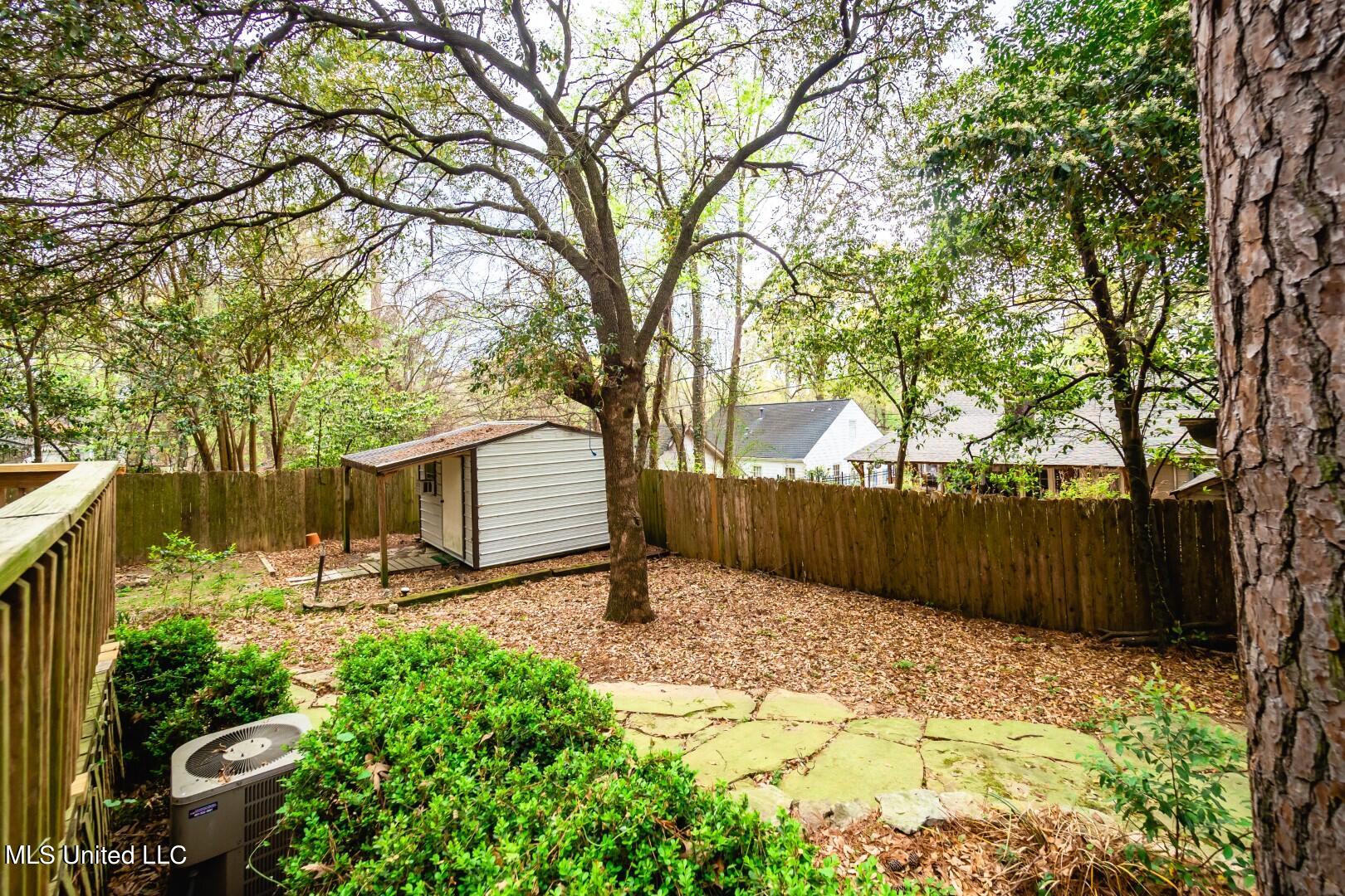 1523 Myrtle Street Jackson, MS 39202 - Photo 6 of 29 P3020043