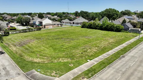 $305,000 | 4600 West Congress Street, Lafayette, LA 70506