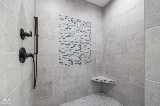 $675,000 | 454 Gainsboro Drive, West Lafayette, IN 47906