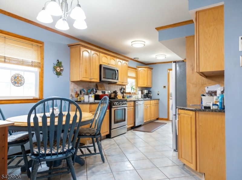 1386 Beverly Road Union, NJ 07083 - Photo 5 of 21