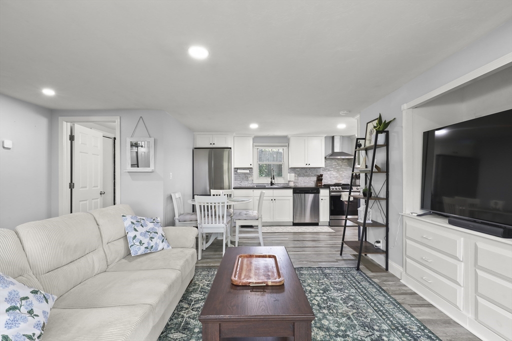 46 Sunset Boulevard Wareham, MA 02538 - Photo 4 of 30