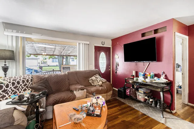 $99,000 | 2901 Palmer Street, Lansing, MI 48910