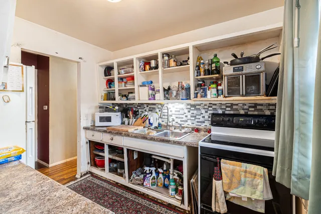 $99,000 | 2901 Palmer Street, Lansing, MI 48910