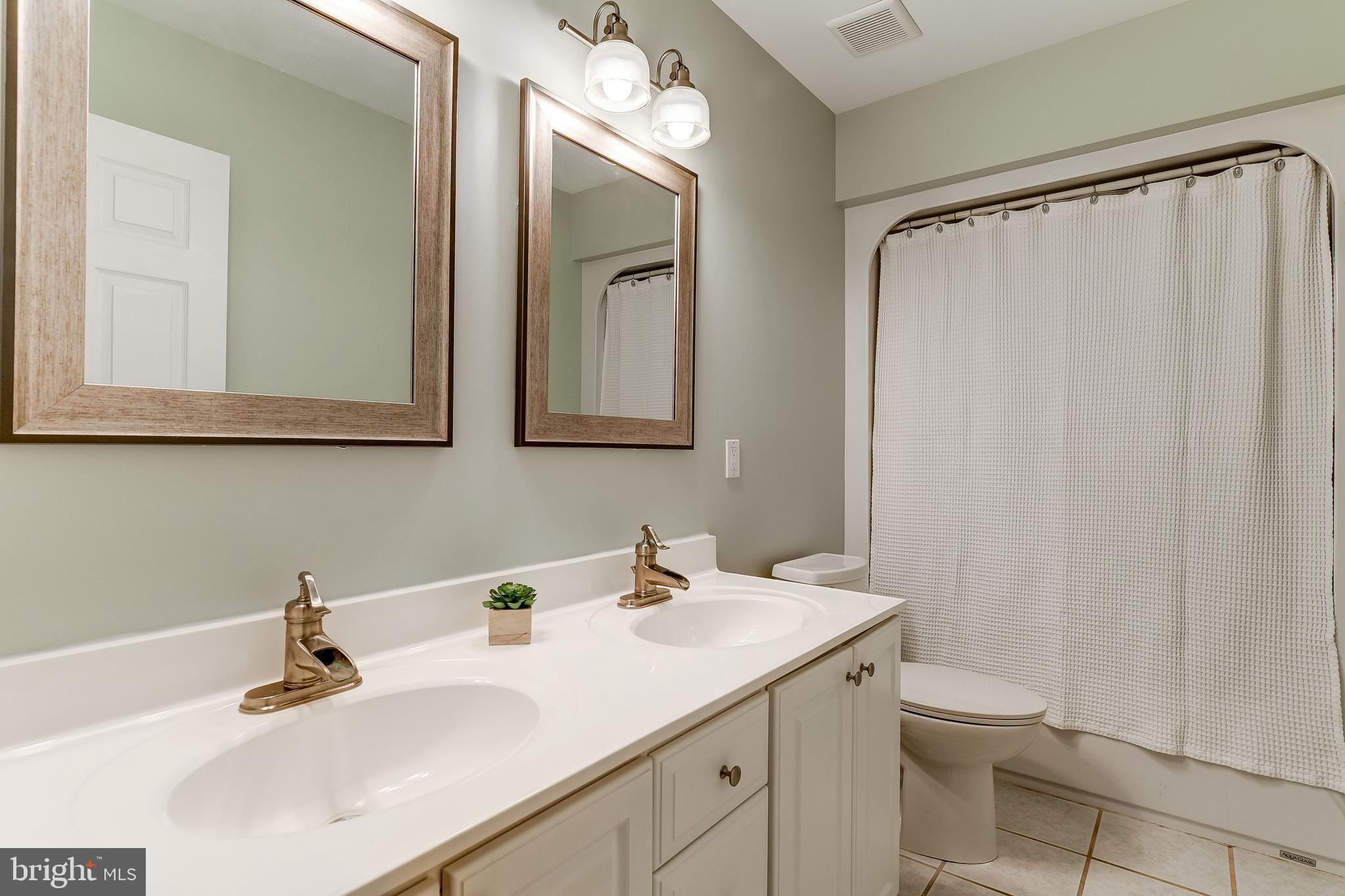 8222 Ventnor Road Pasadena, MD 21122 - Photo 28 of 46 Gallery Image 28