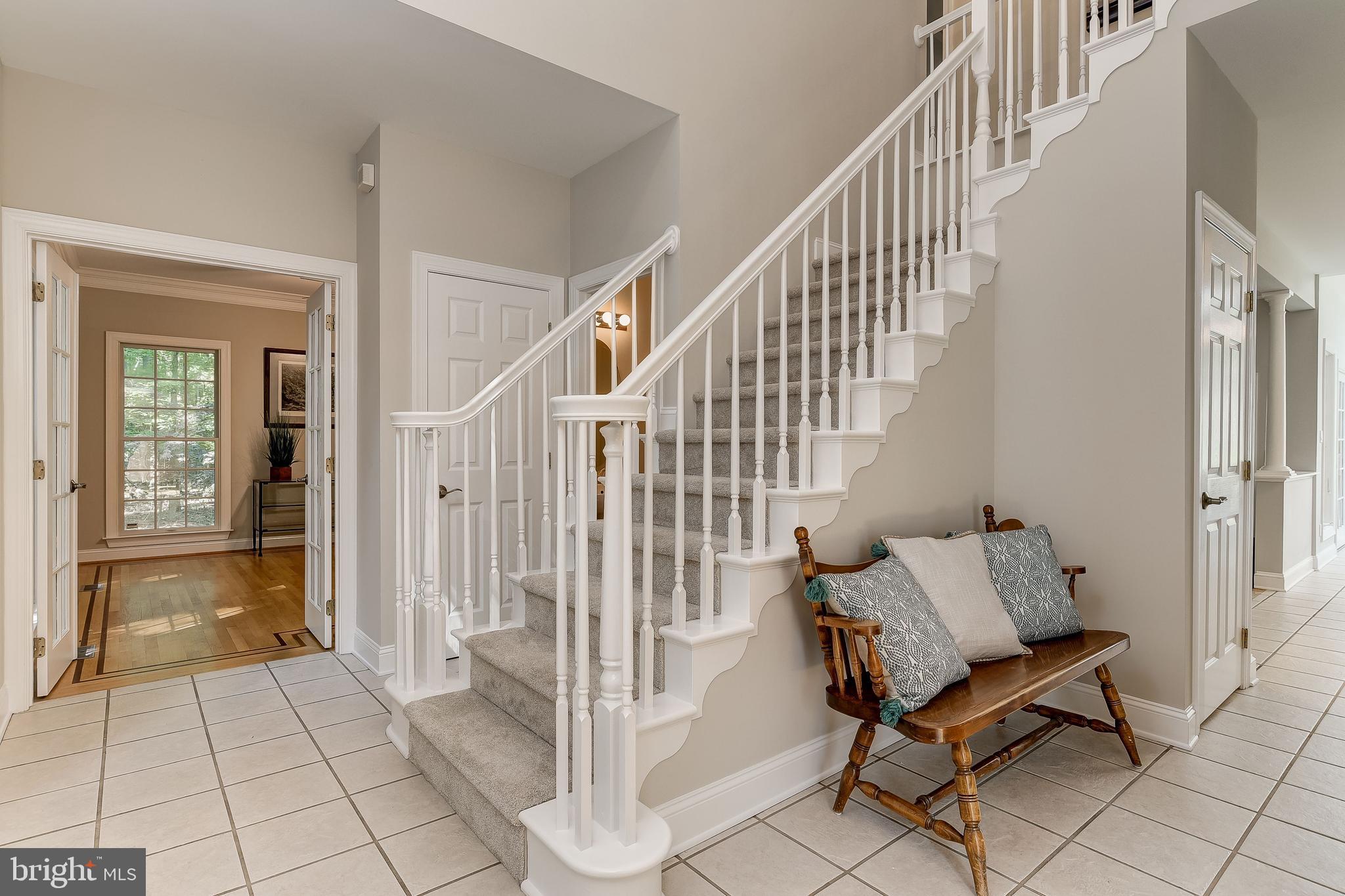 8222 Ventnor Road Pasadena, MD 21122 - Photo 4 of 46 Elegant 2 Story Foyer