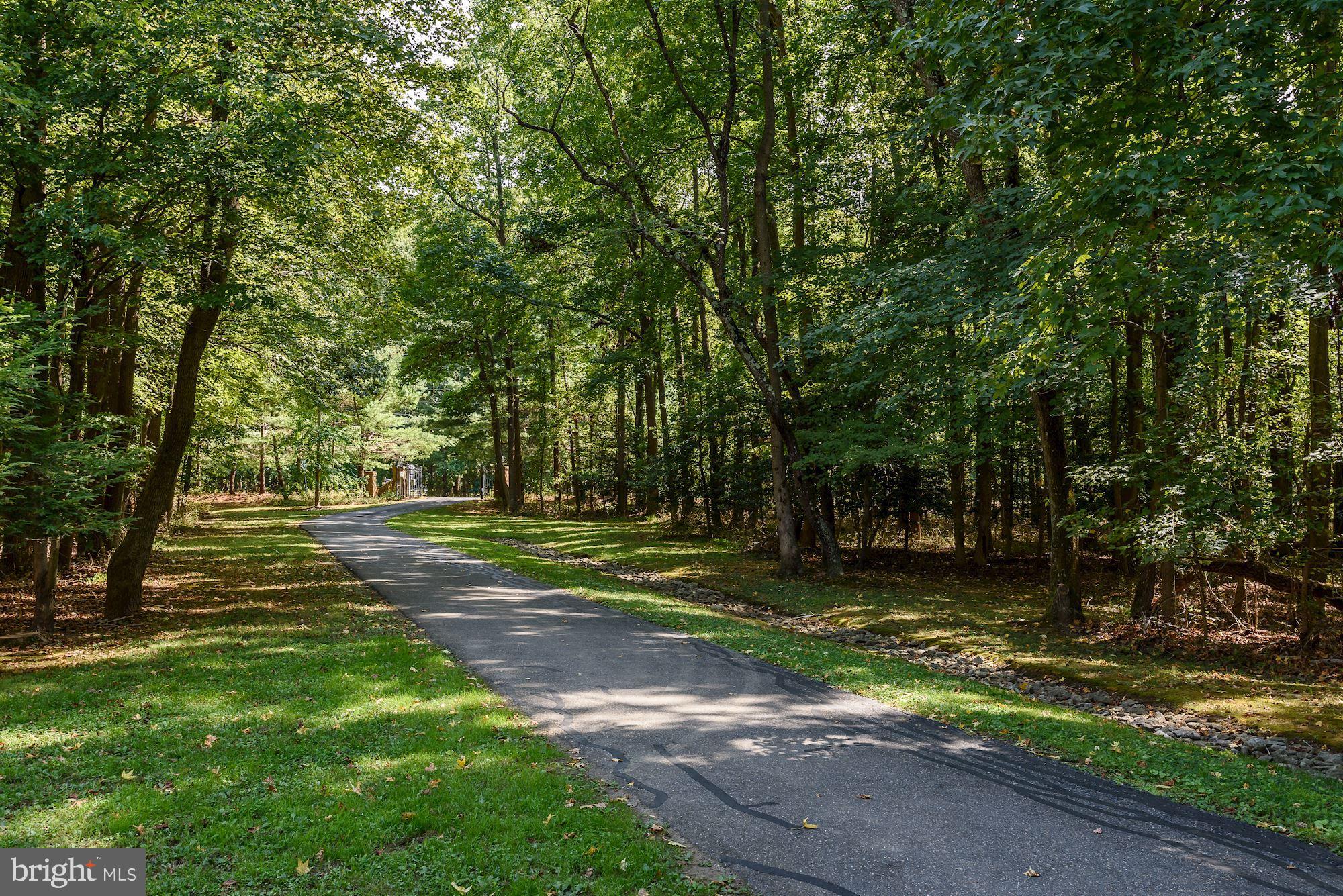 8222 Ventnor Road Pasadena, MD 21122 - Photo 34 of 46 Quiet Drive