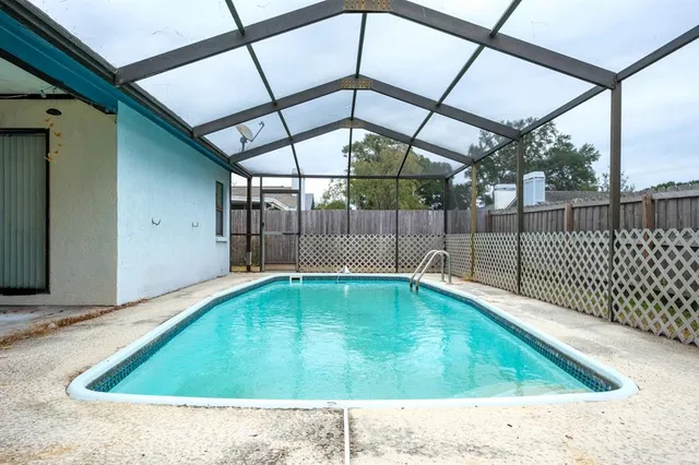 $365,000 | 516 Rapid Falls Drive, Brandon, FL 33511