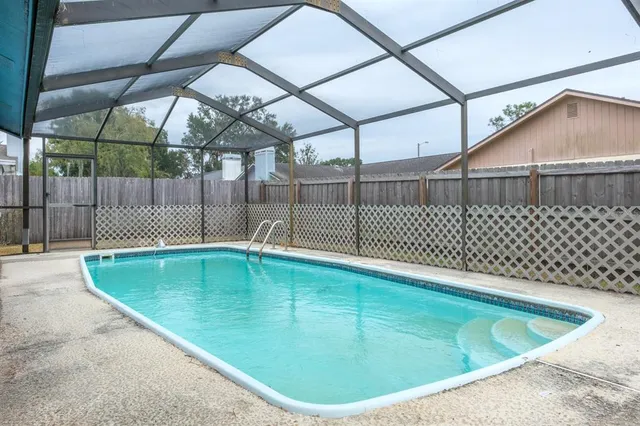 $365,000 | 516 Rapid Falls Drive, Brandon, FL 33511