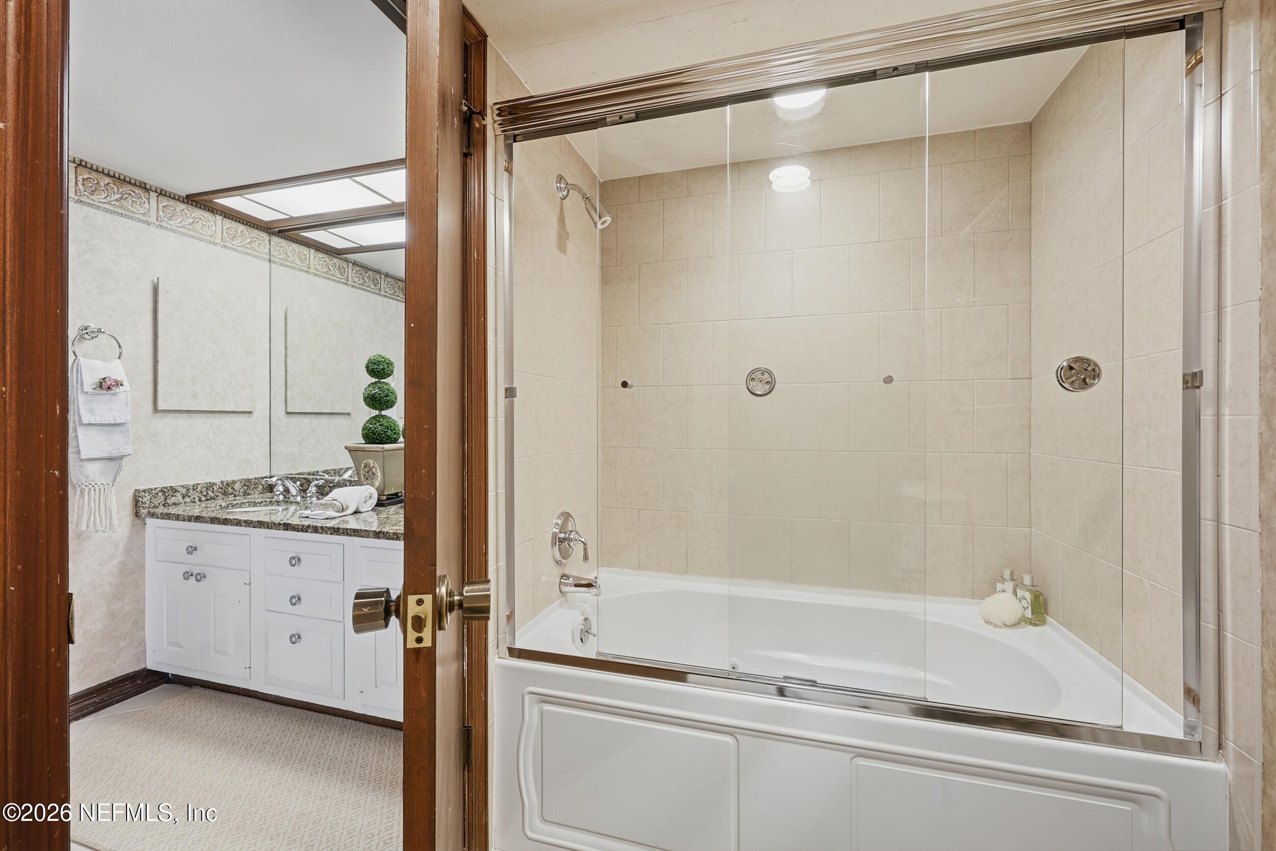 10799 Crosswicks Road Jacksonville, FL 32256 - Photo 27 of 51 Bath 2