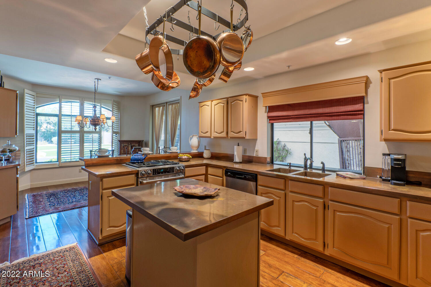 8100 East Camelback Road, Unit 39 Scottsdale, AZ 85251 - Photo 11 of 40 kitchen with copper counters