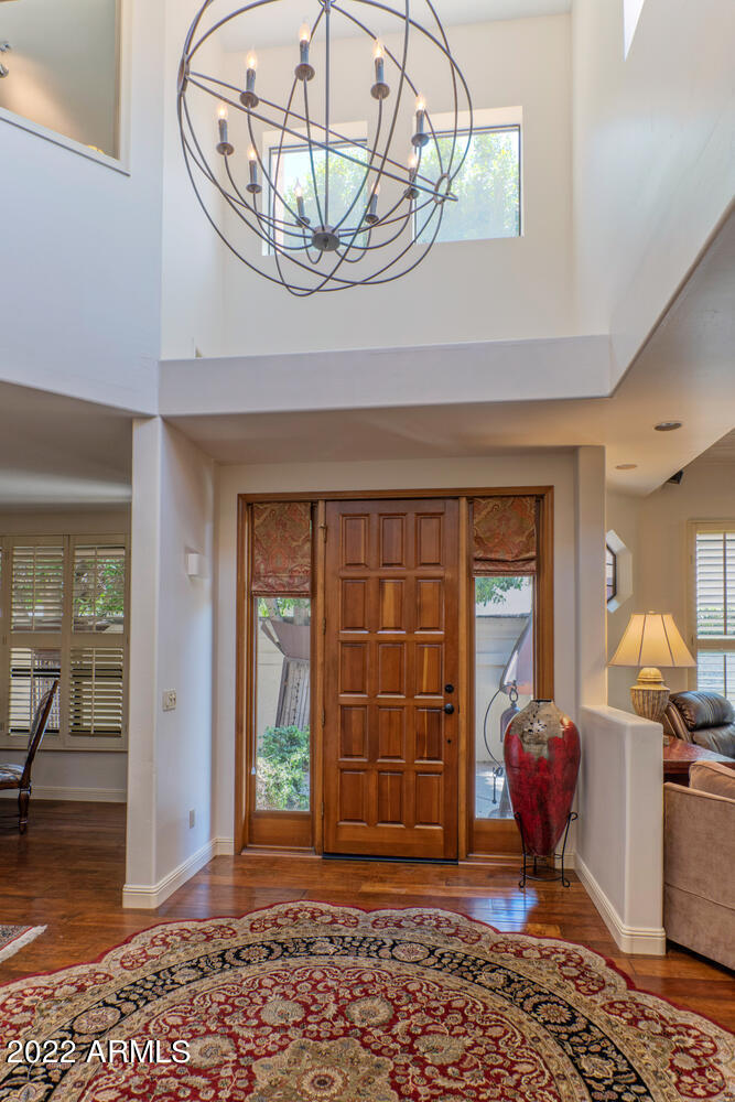 8100 East Camelback Road, Unit 39 Scottsdale, AZ 85251 - Photo 3 of 40 Foyer with soaring ceiling