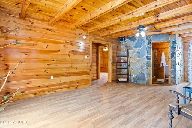 $749,900 | 818 Highway 360, Vonore, TN 37885