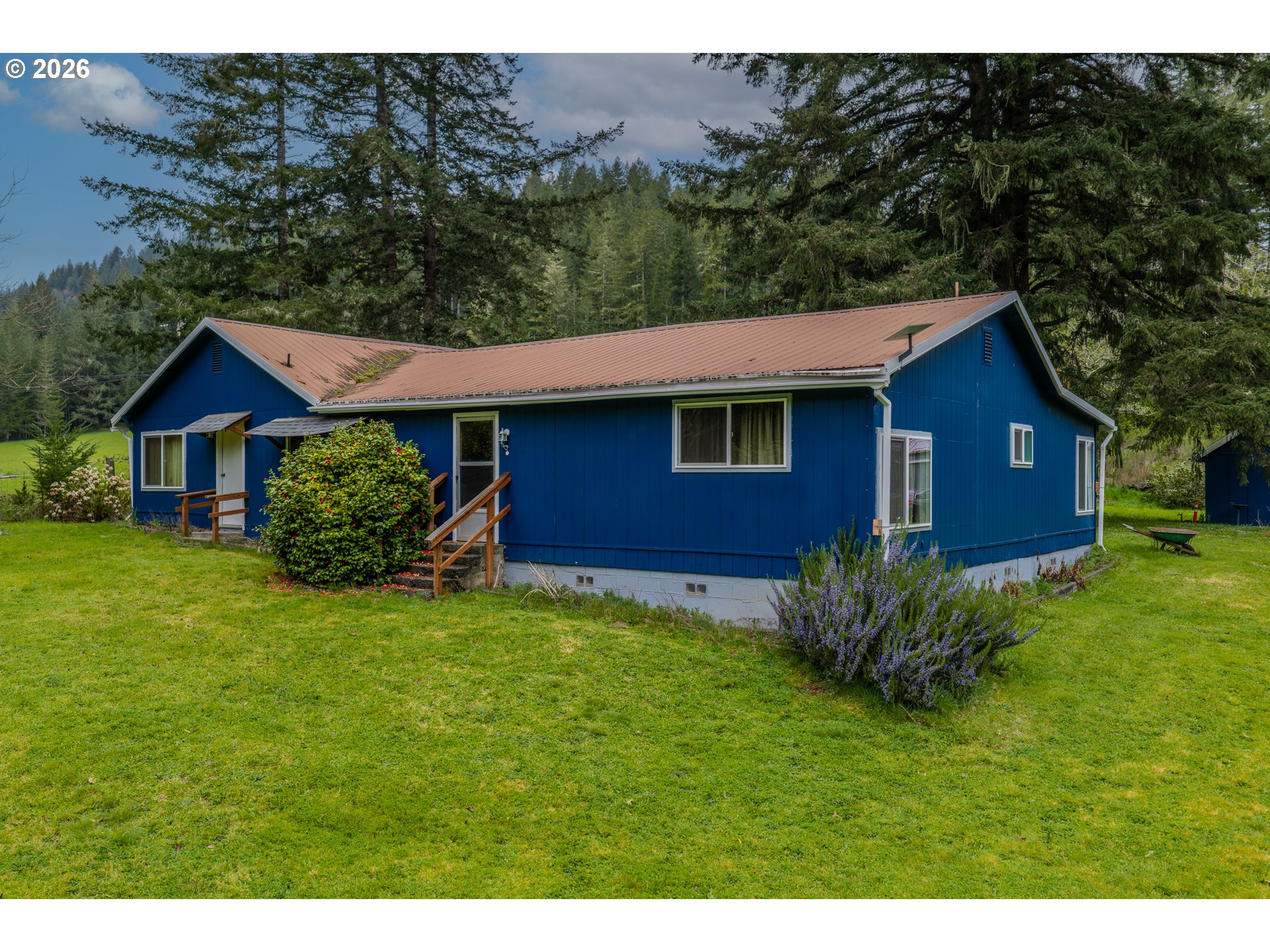 50156 Myrtle Creek Road Myrtle Point, OR 97458 - Photo 2 of 47