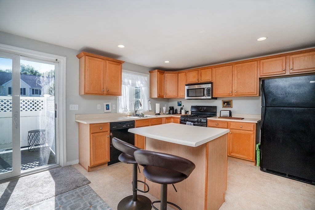 9 Partridge Lane, Unit A Salisbury, MA 01952 - Photo 5 of 28