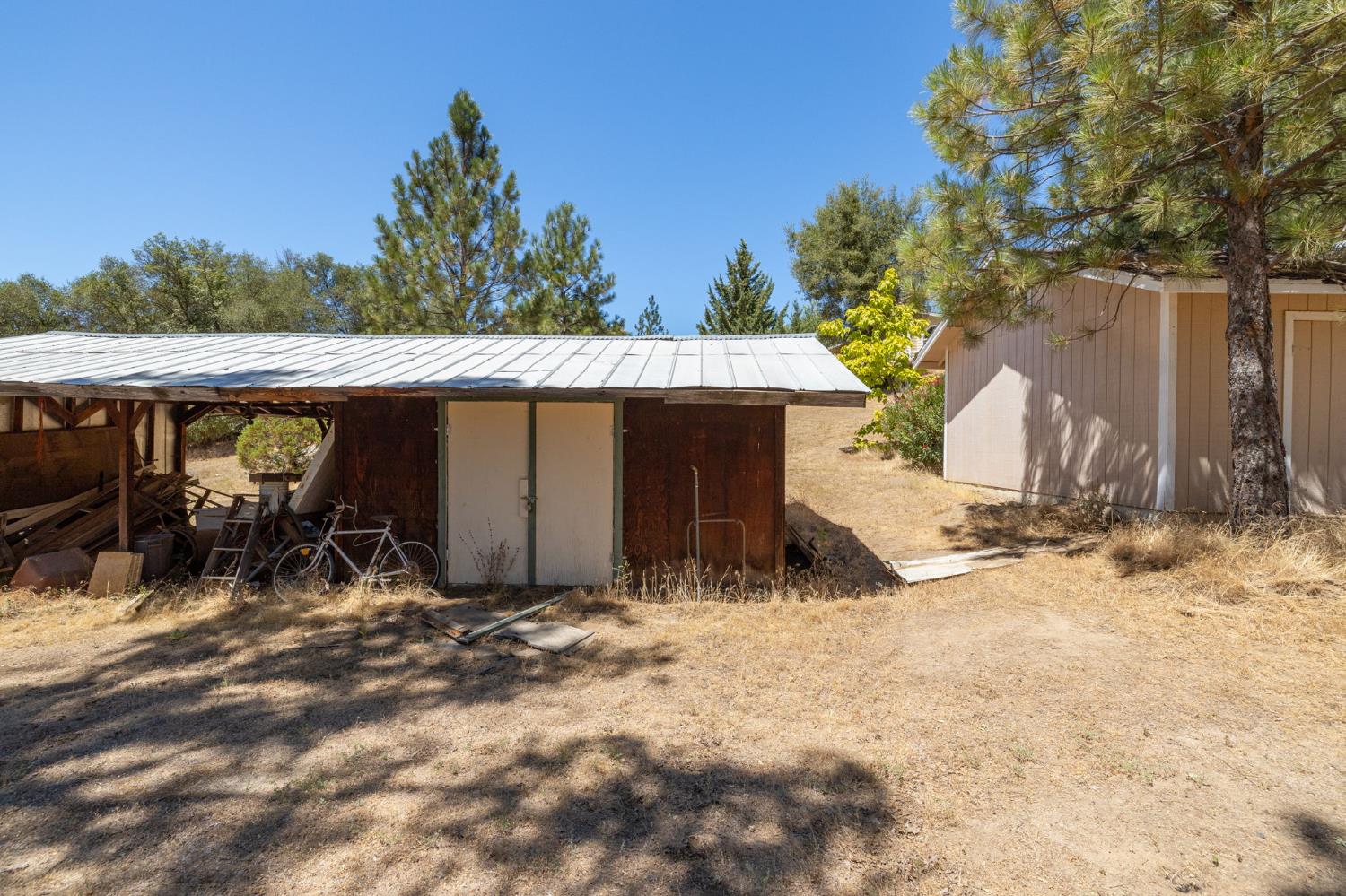 45544 Pine River Road Ahwahnee, CA 93601 - Photo 48 of 75 a view of outdoor space yard and patio
