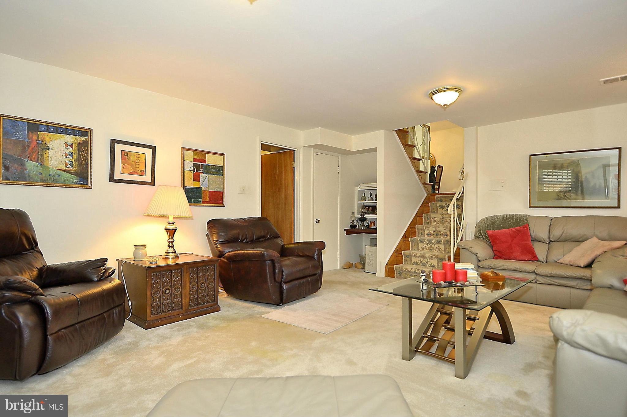 1004 Chiswell Lane Silver Spring, MD 20901 - Photo 13 of 29 Family Room