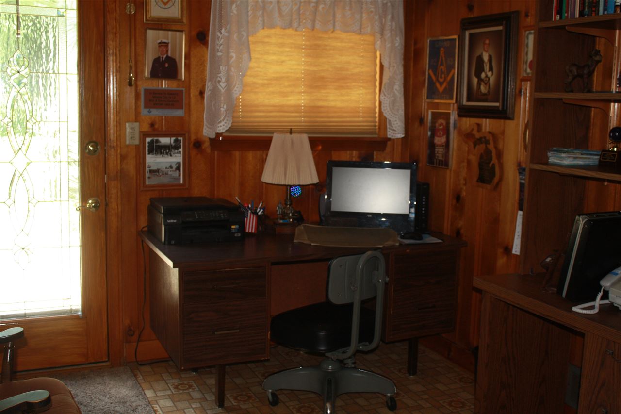 12456 Tuscola Road Clio, MI 48420 - Photo 30 of 59 50021471-29.JPG