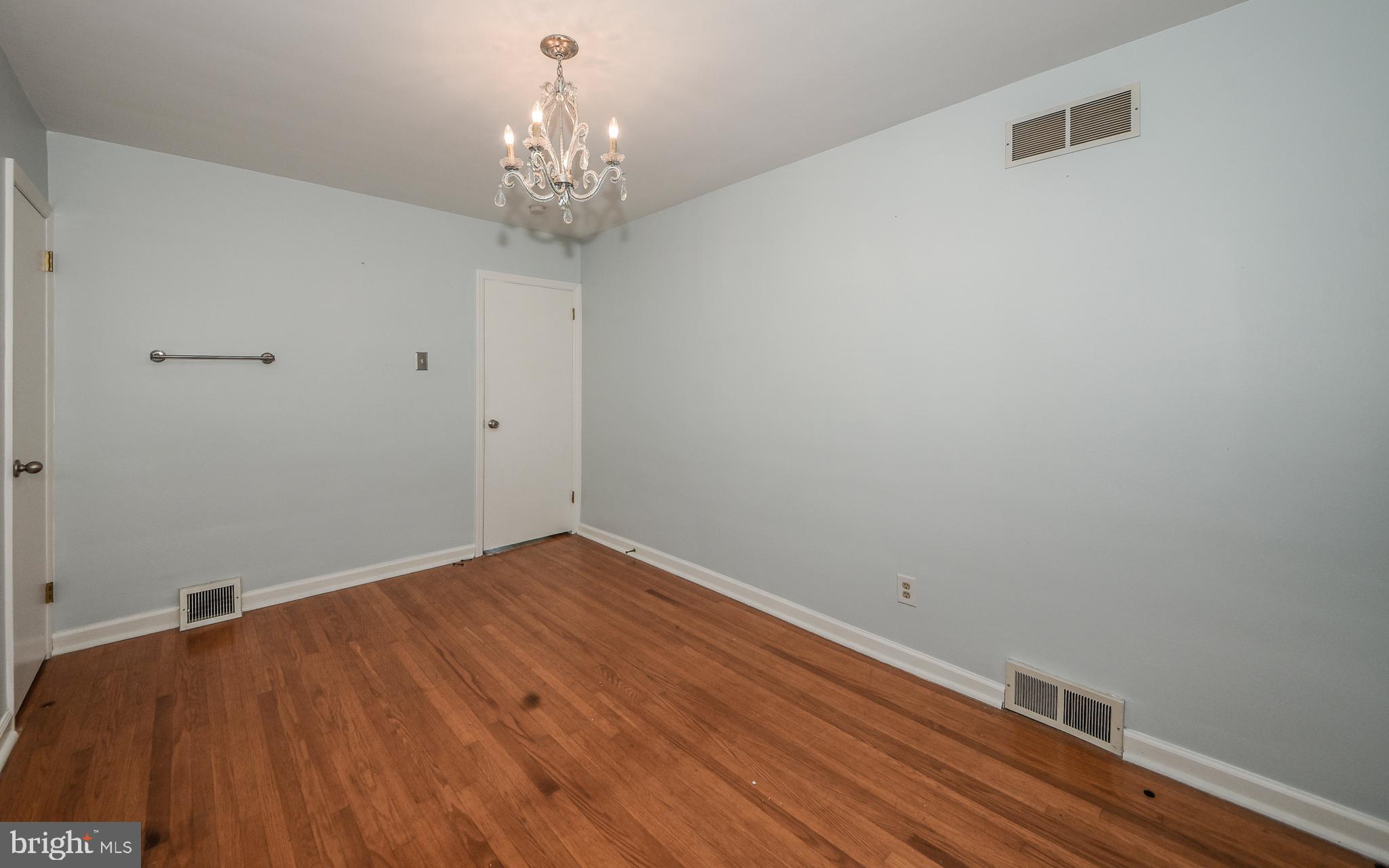 404 Pinecrest Road Norristown, PA 19403 - Photo 16 of 35 Gallery Image 16