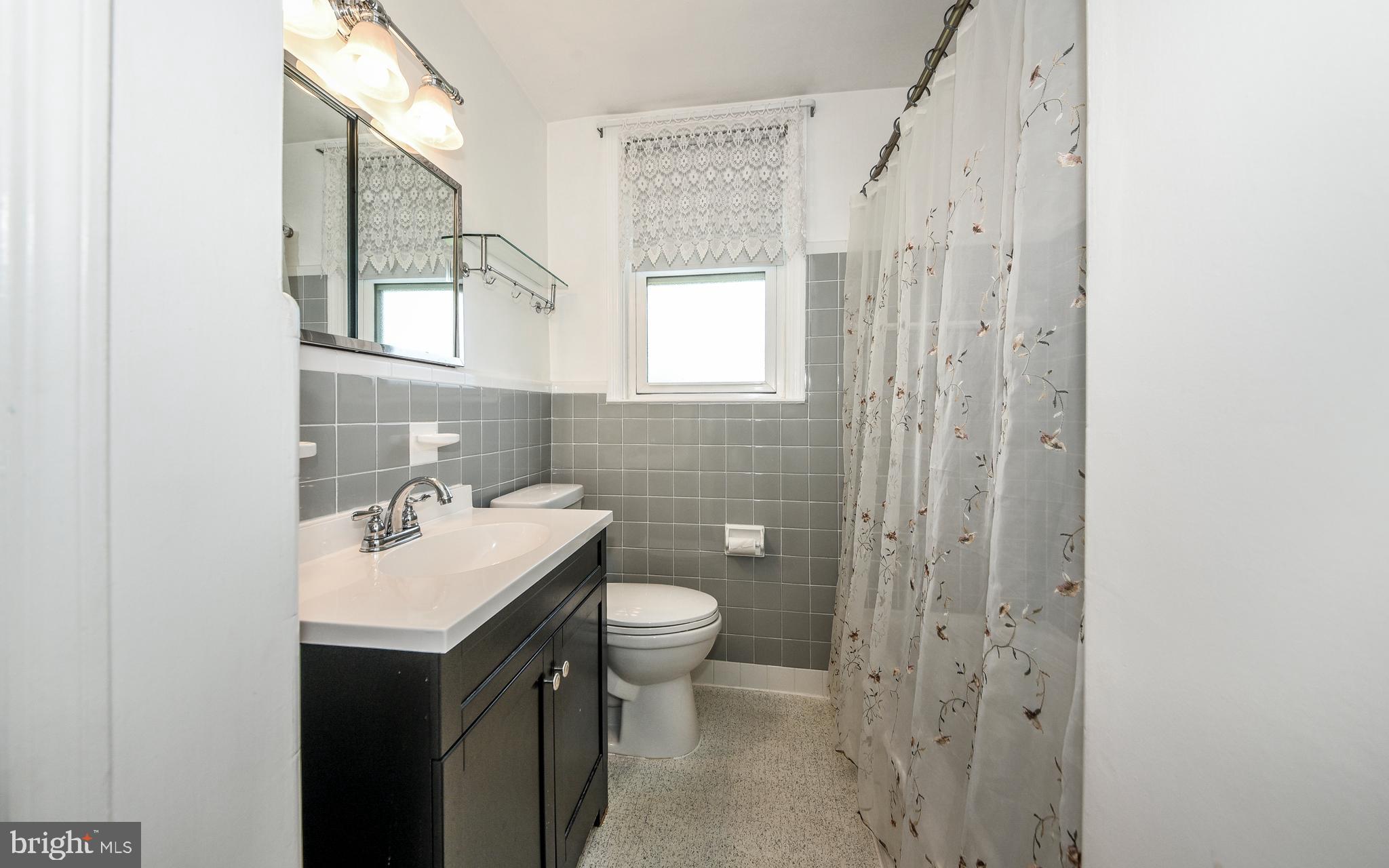 404 Pinecrest Road Norristown, PA 19403 - Photo 19 of 35 Gallery Image 19