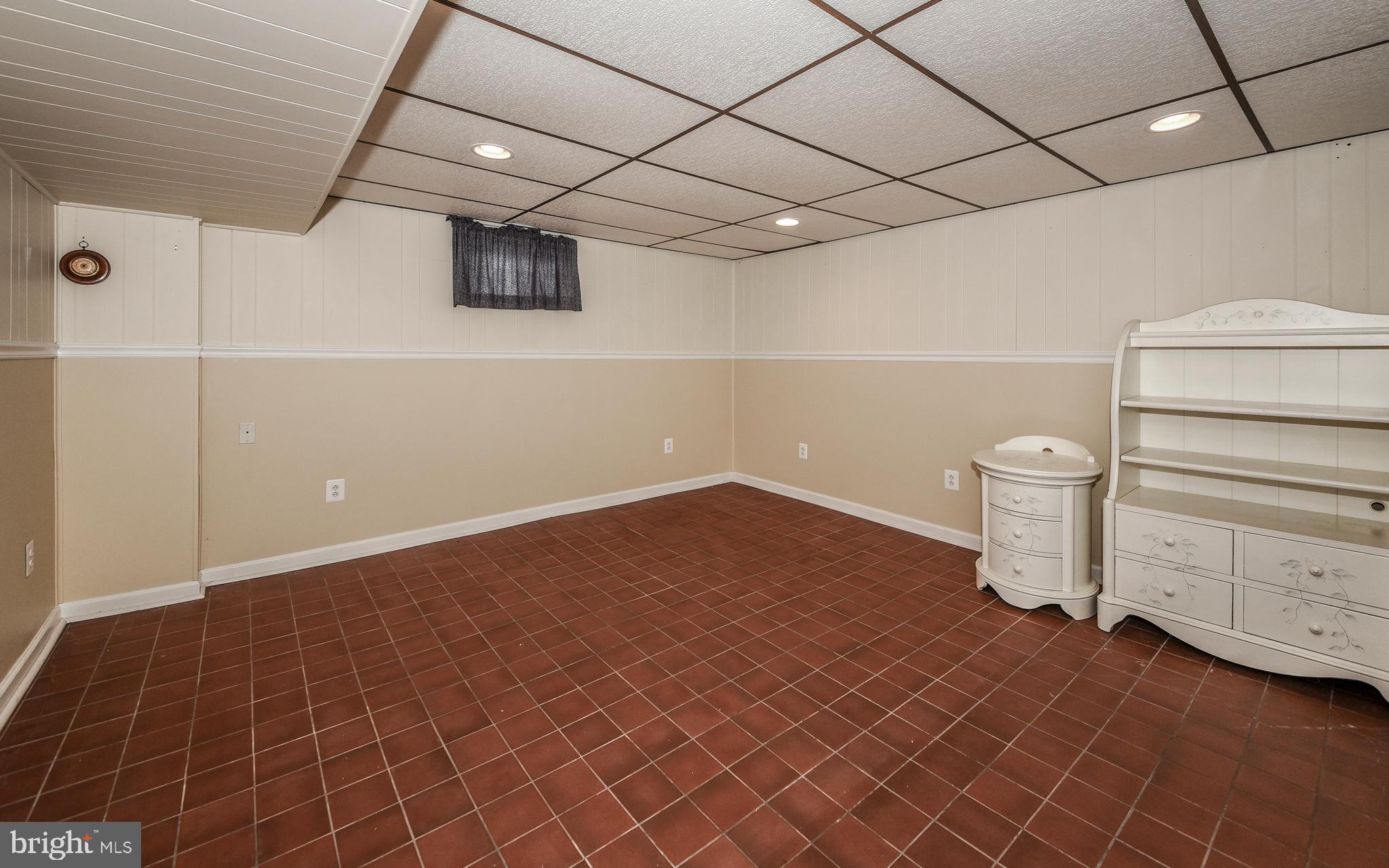 404 Pinecrest Road Norristown, PA 19403 - Photo 25 of 35 Gallery Image 25