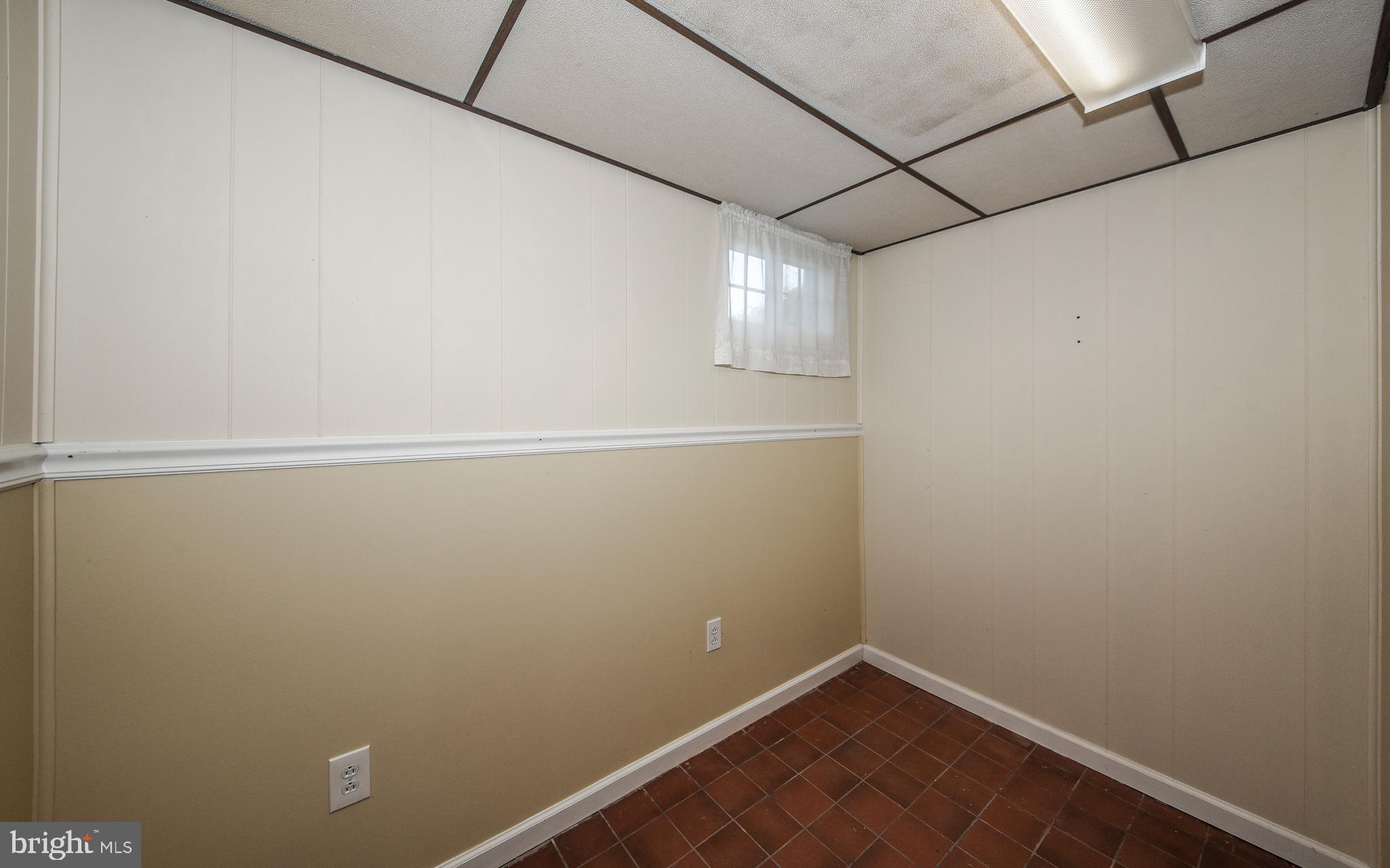 404 Pinecrest Road Norristown, PA 19403 - Photo 26 of 35 Gallery Image 26
