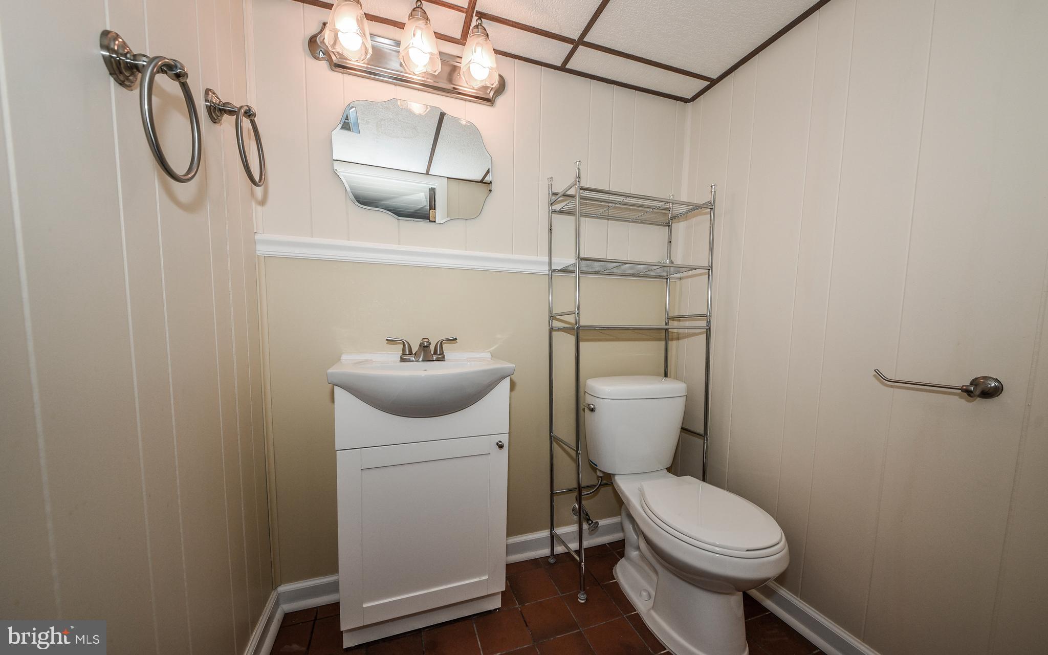 404 Pinecrest Road Norristown, PA 19403 - Photo 27 of 35 Gallery Image 27