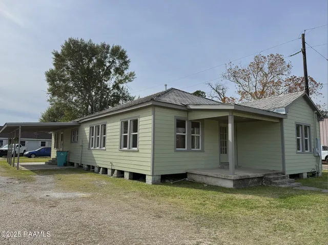 $1,500 | 1014 Napoleon Avenue, Sunset, LA 70584