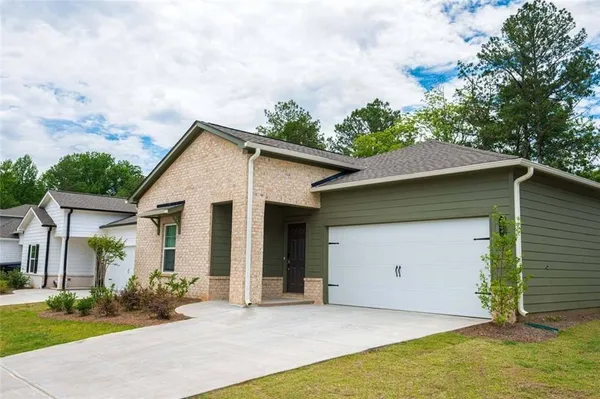 $2,496 | 6462 Waypoint Street, Unit ATLANTA, Flowery Branch, GA 30542
