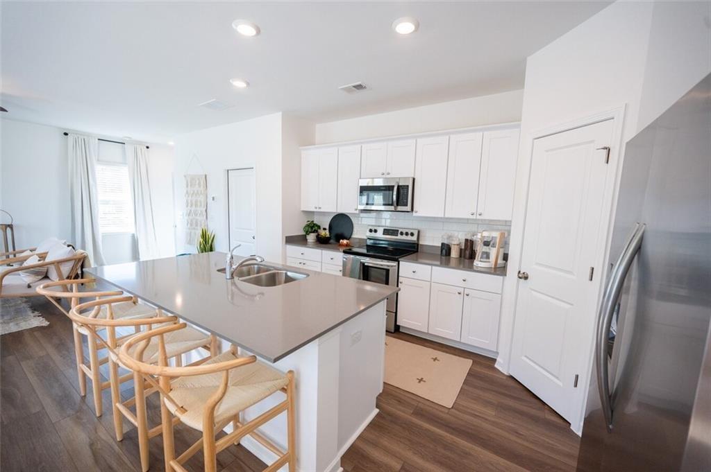 6462 Waypoint Street, Unit ATLANTA Flowery Branch, GA 30542 - Photo 8 of 26