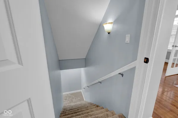 $545,000 | 3806 Sycamore Bend Way South, Columbus, IN 47203