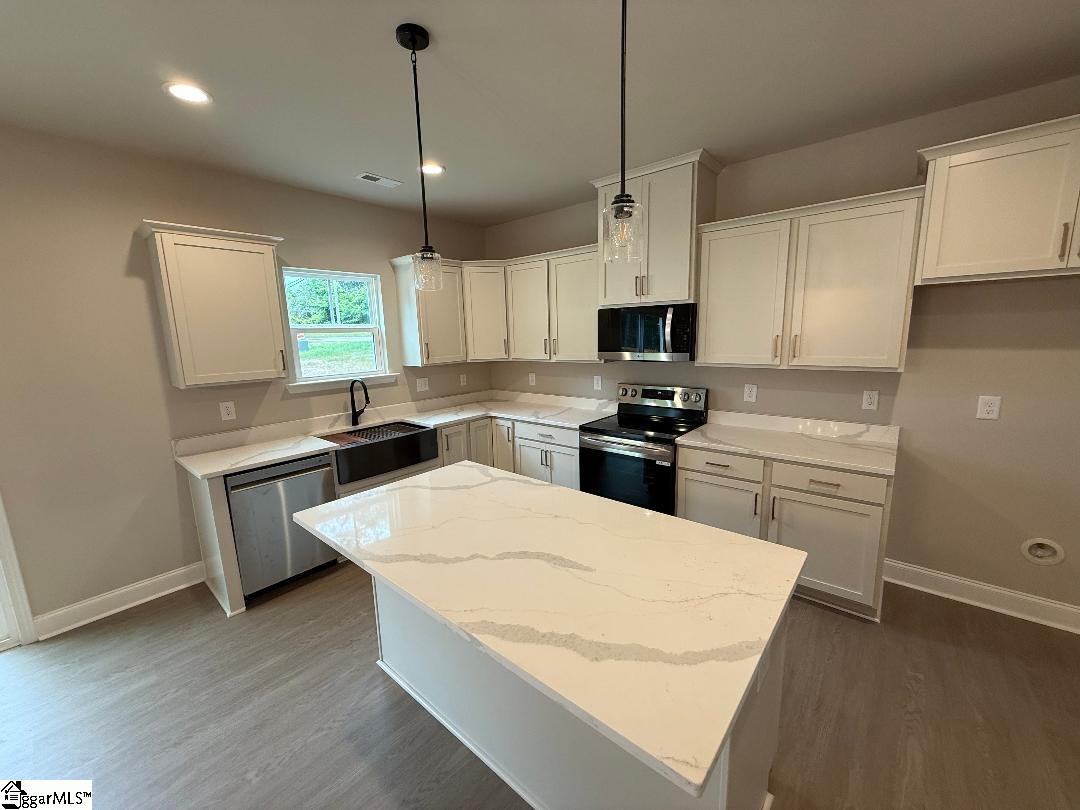 88 Wilson Street Greer, SC 29651 - Photo 6 of 23
