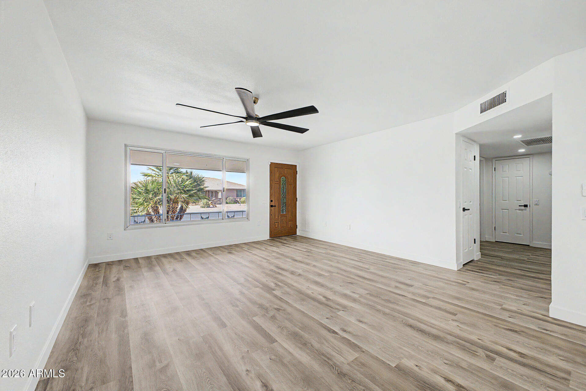 9839 West Royal Oak Road Sun City, AZ 85351 - Photo 7 of 32