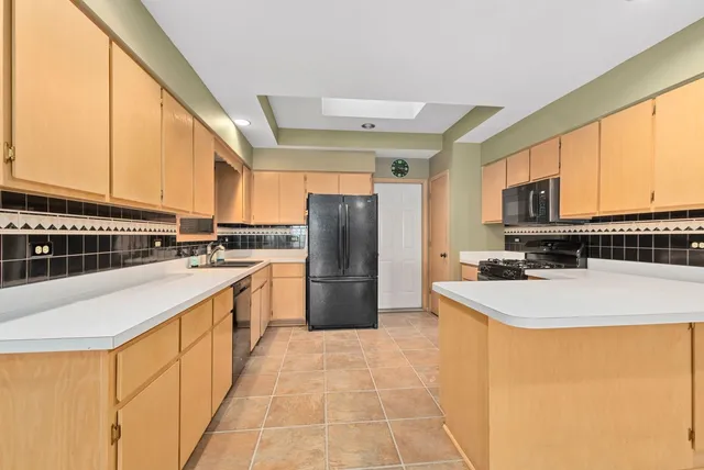 $335,000 | 7642 West 158th Court, Orland Park, IL 60462