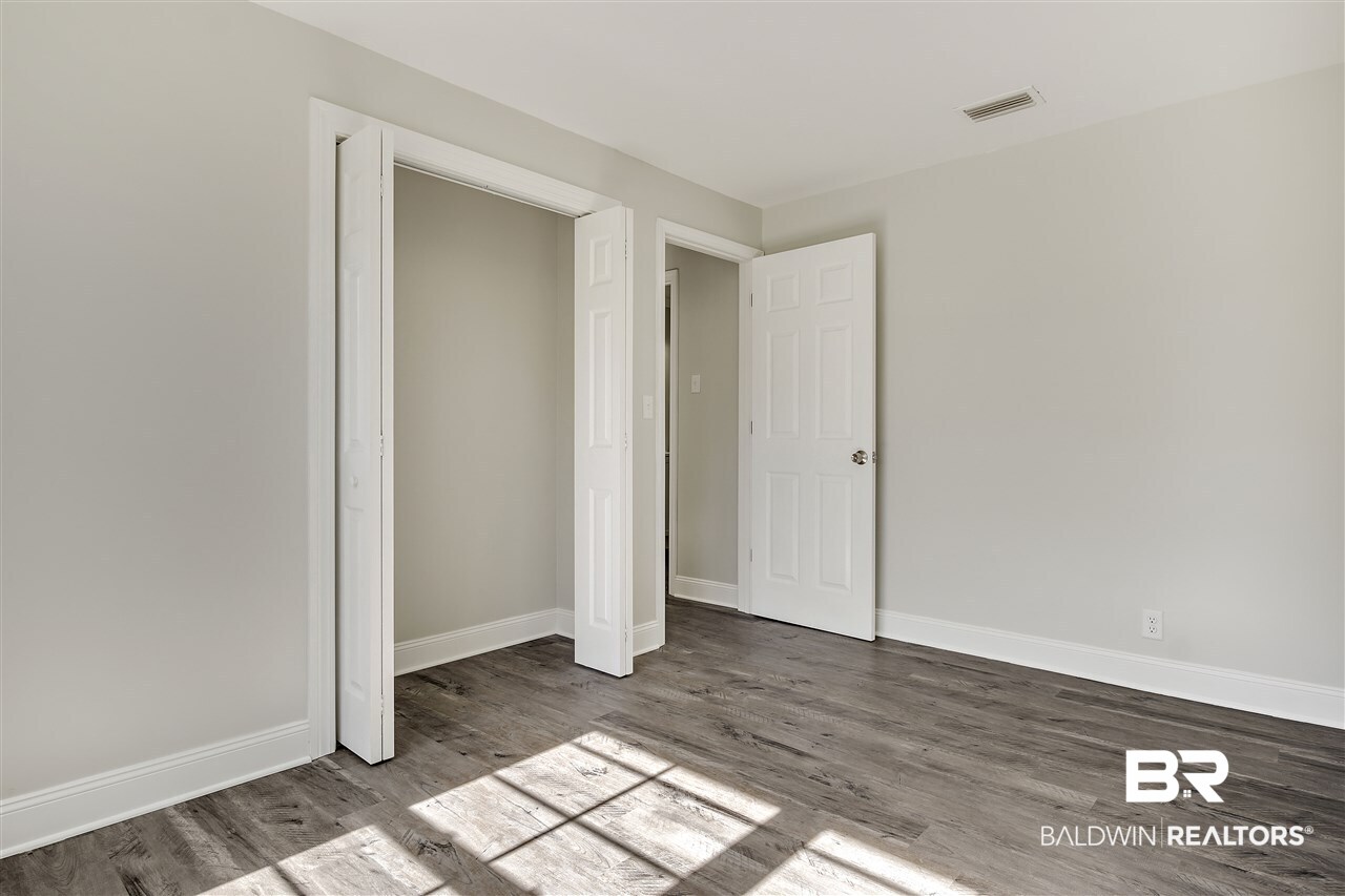 7500 Deakle Road Irvington, AL 36544 - Photo 13 of 25