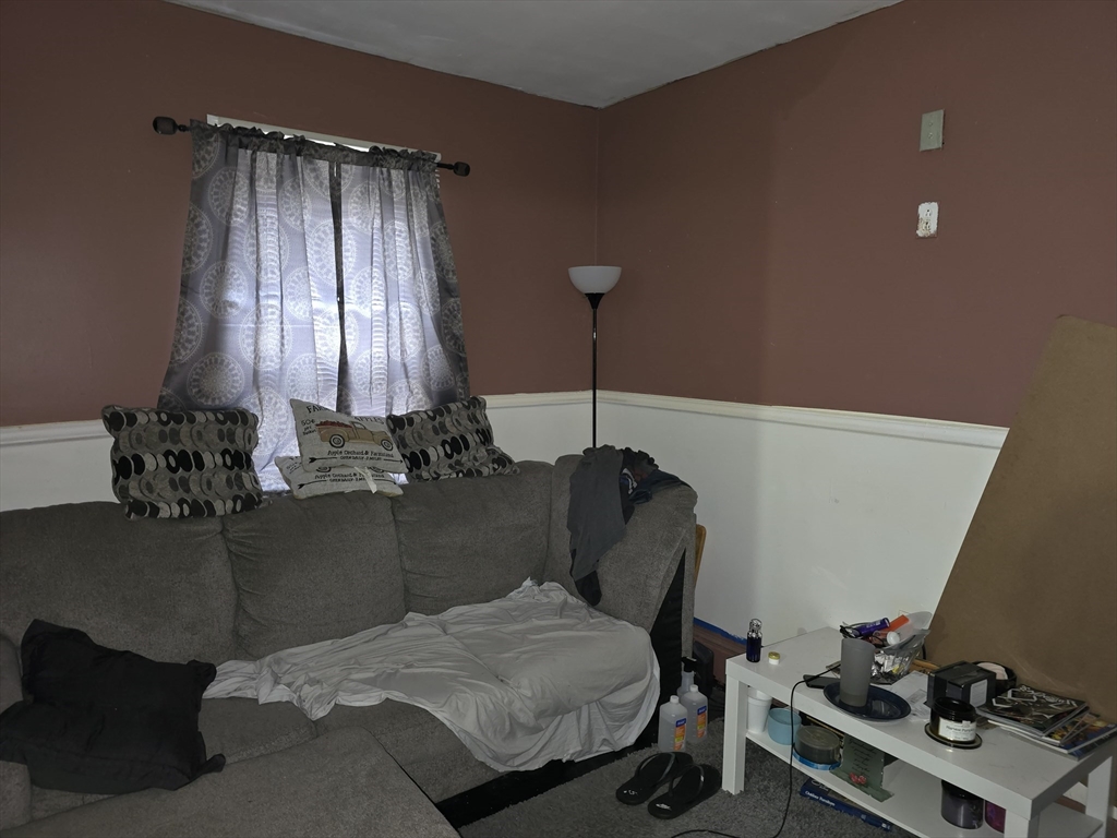 65 Ridgewood Street Boston, MA 02122 - Photo 5 of 12